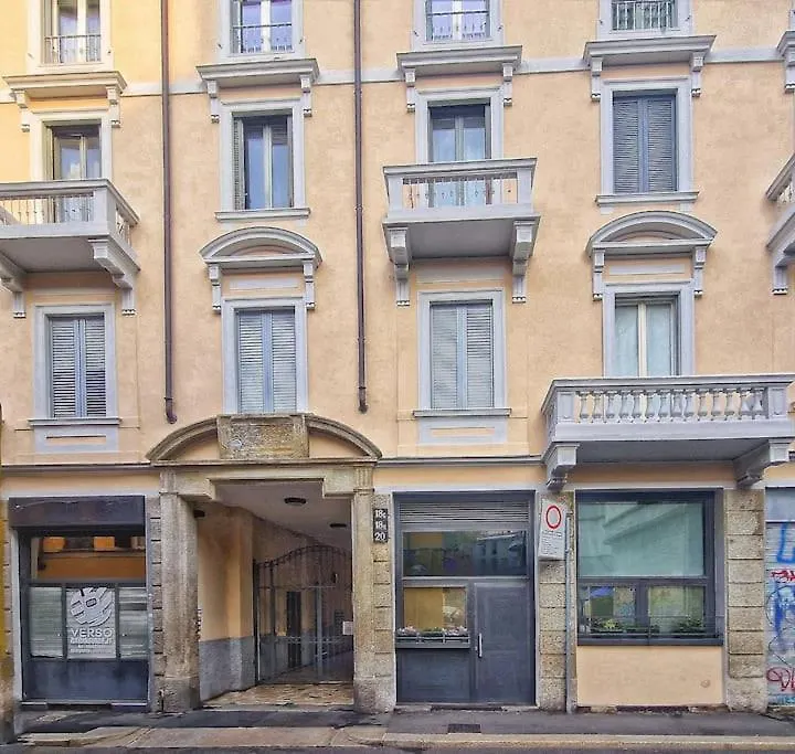 Milano Loft Centro, 10 Min From Duomo Apartment  Milan
