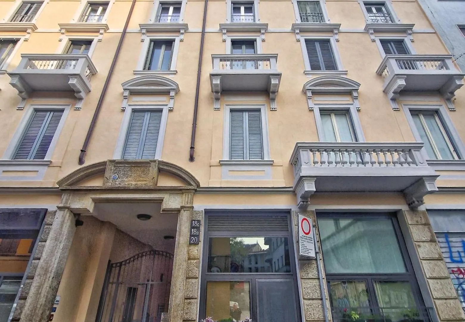 Milano Loft Centro, 10 Min From Duomo Apartment  Milan