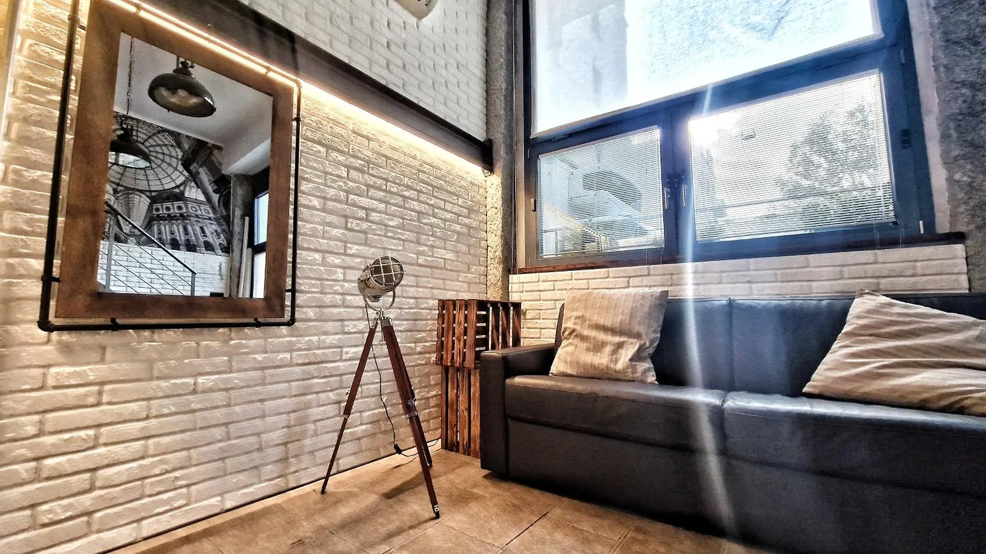 Milano Loft Centro, 10 Min From Duomo Apartment  Milan